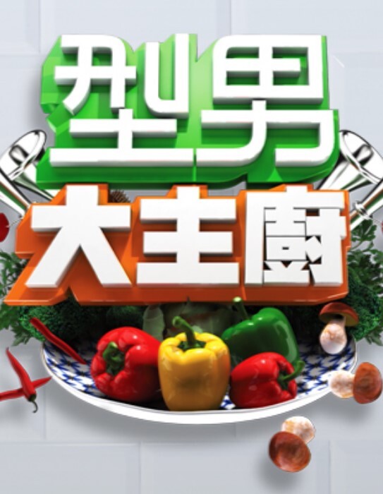 【黑料泄密】反差露脸骚女，换上情趣衣秒变小母狗，卖力吹箫，口爆一滴不剩全射嘴里 - 私房国产